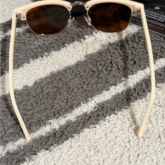 NEW IN BOX BLACK BY PRIVE REVAUX POLARIZED 
“THE HEADLINER” 
51-20-145 - Picture 7 of 10